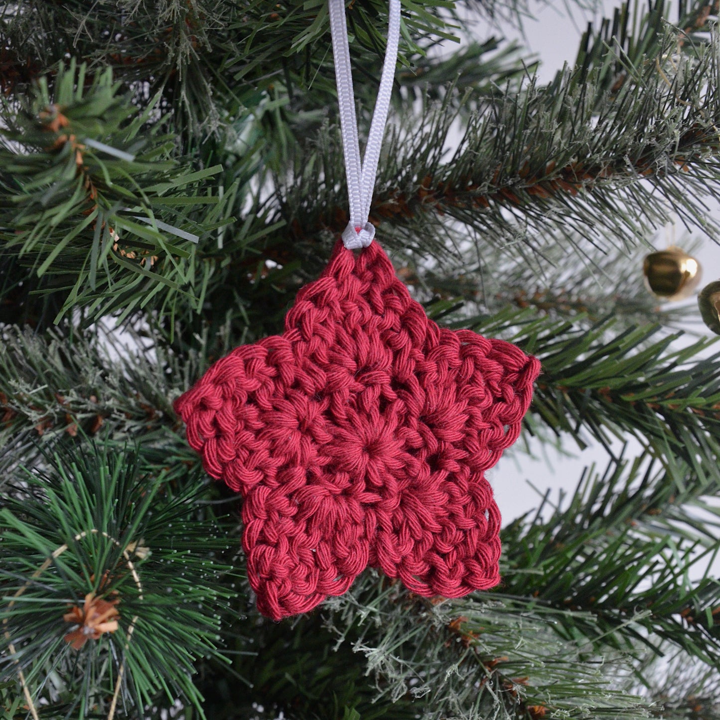 Dark red star Christmas tree decoration