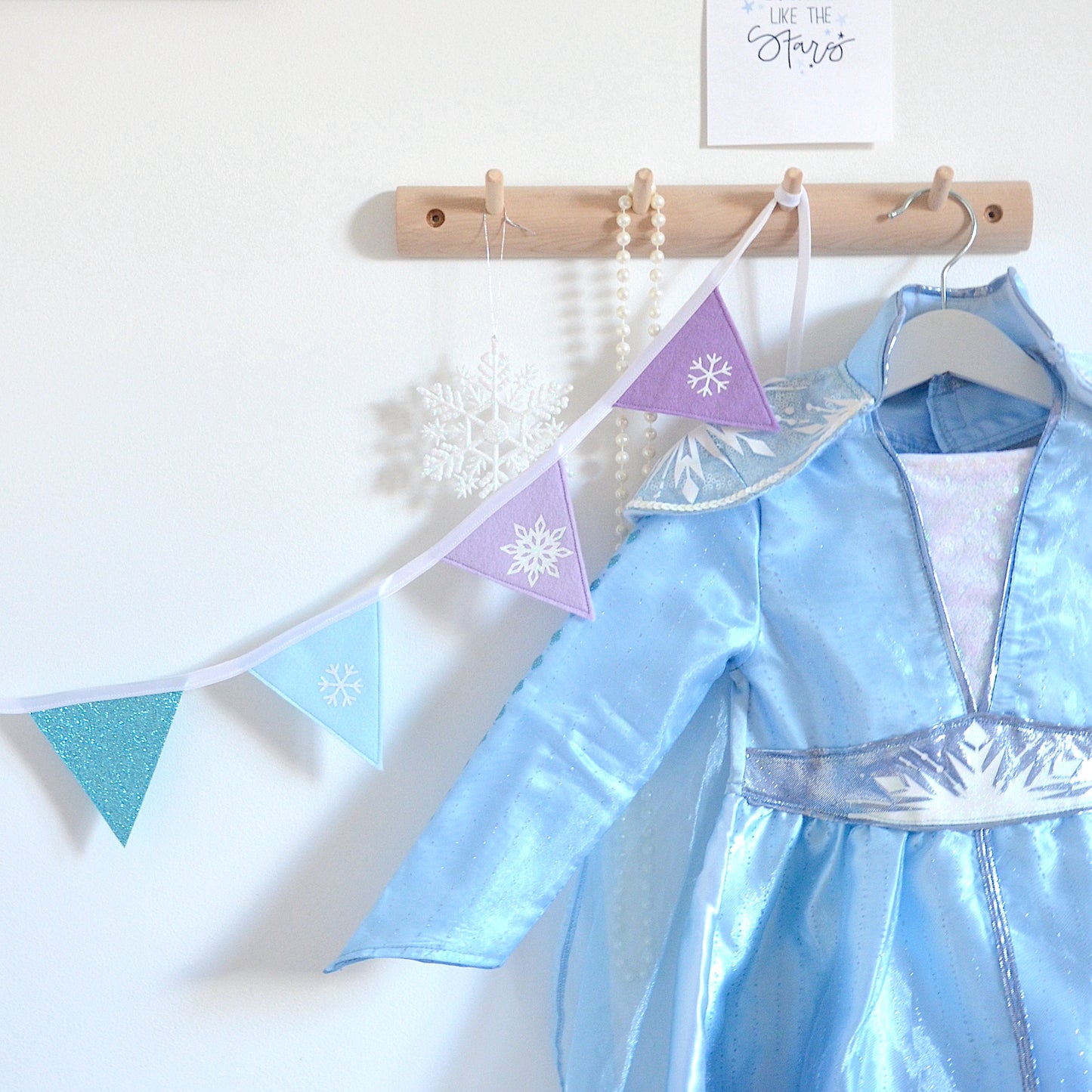 Frozen bunting
