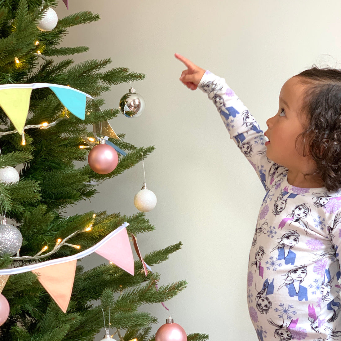 Christmas Decoration Ideas for Children and Families