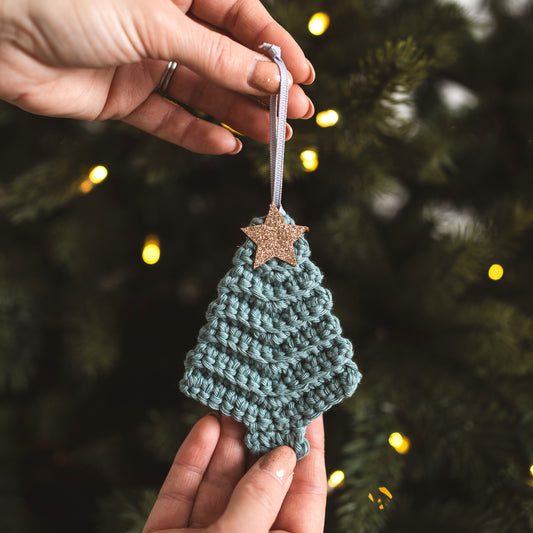 Hanging Christmas tree decoration