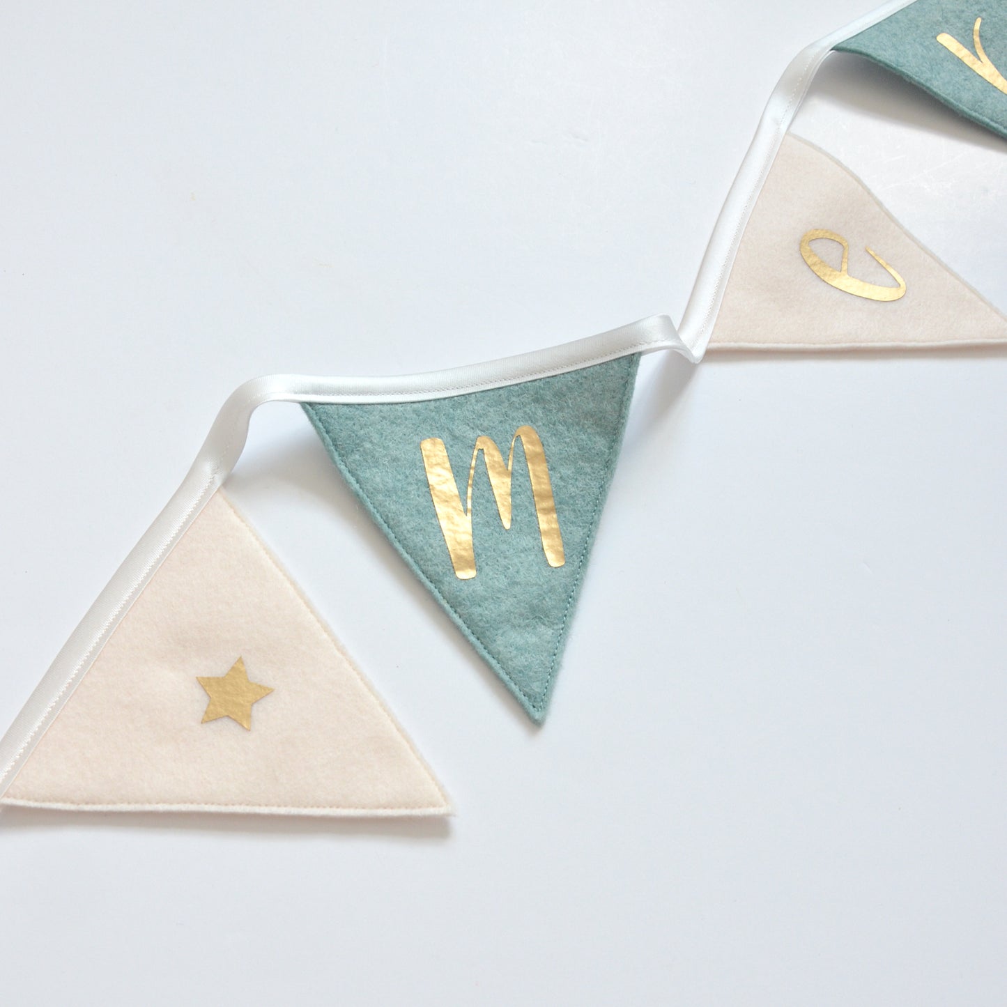 green christmas bunting