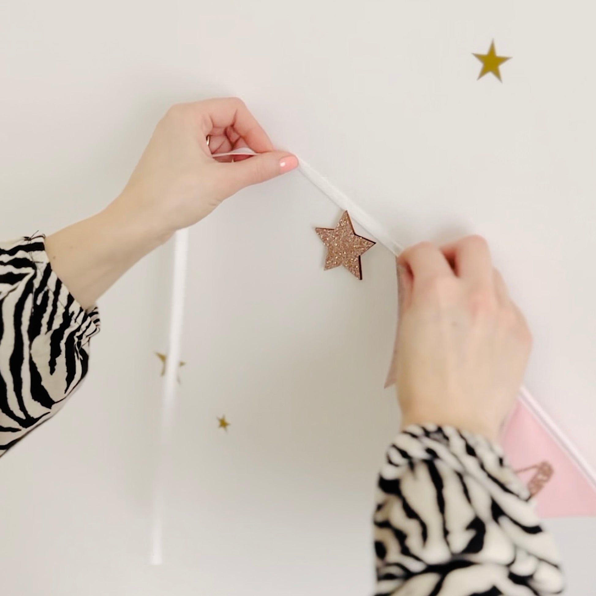 wall hooks for girls bedroom