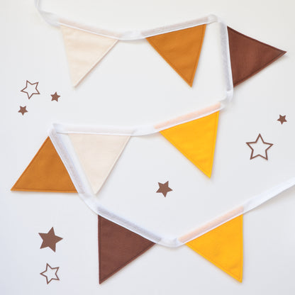 Lion's Den Bunting