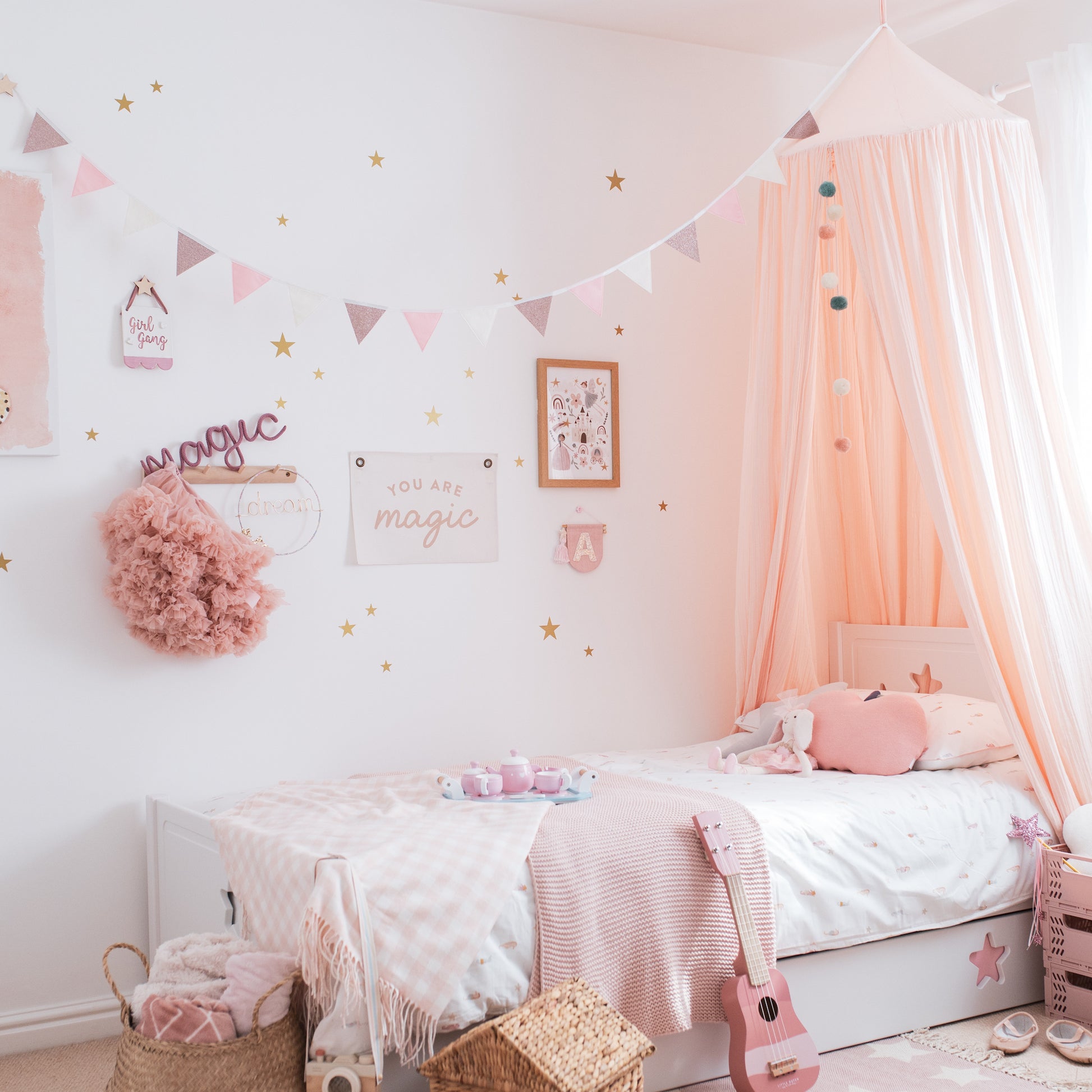 pink bunting for girls bedroom